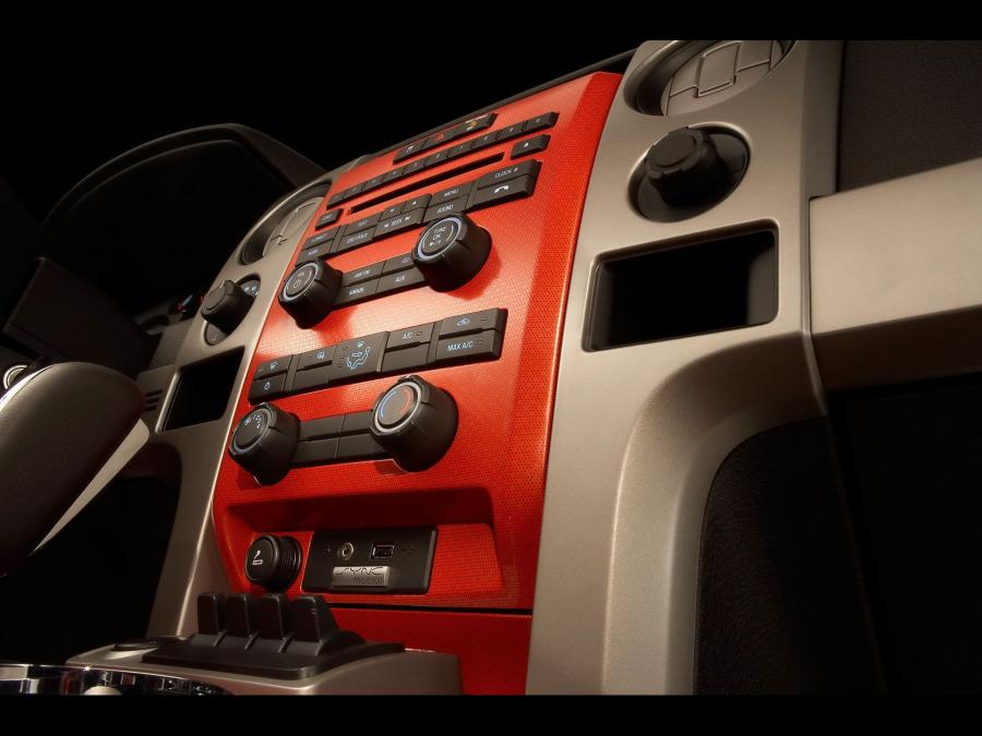  Ford F-150 SVT Raptor 2010 года  (фото 143 из 295)
